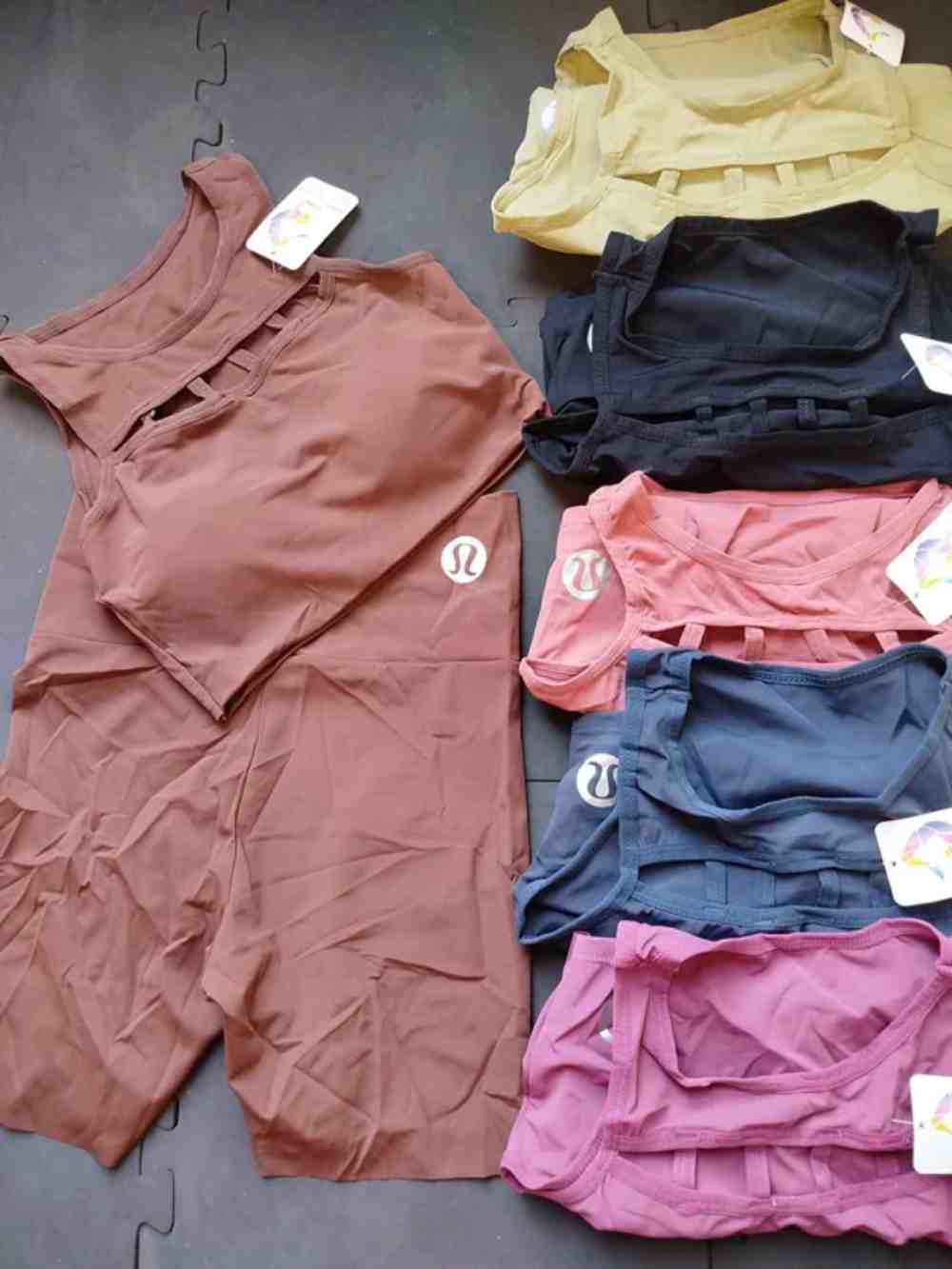 ست نیمتنه شورتک،ست نیمتنه شورتک ورزشی،ست فلامنت